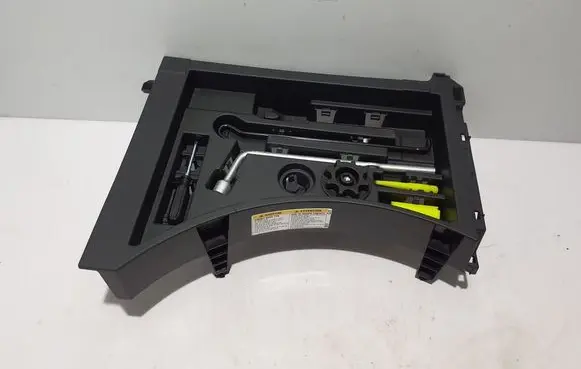 Lexus RX V Tool set 649950E020