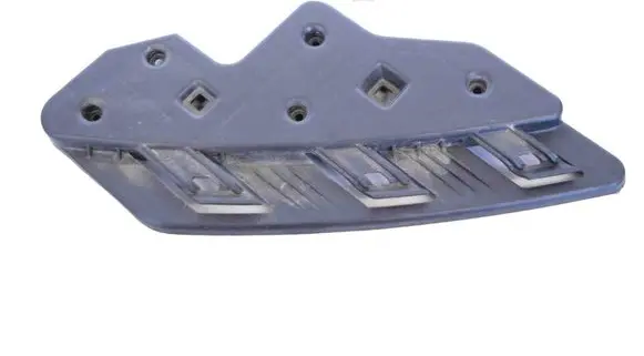 Headlight/headlamp mounting bracket