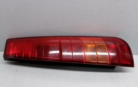 Mitsubishi Space Runner Rear/tail lights 22087268