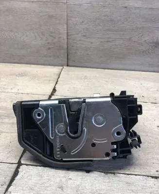 BMW 5 F10 F11 Rear door lock 7229459 A053702