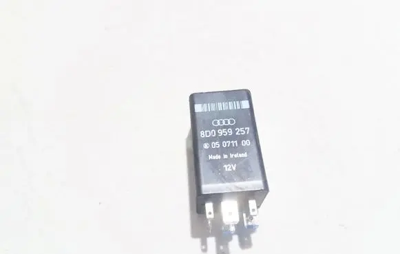 Audi A4 S4 B5 8D Other relay 8d0959257 05071100