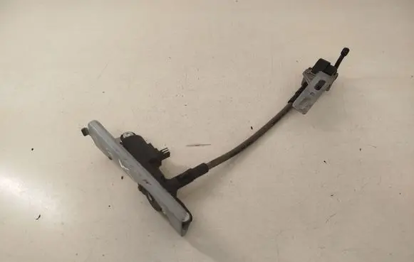 Mercedes-Benz R W251 Vent window/glass motor A2518201942 A2516700304