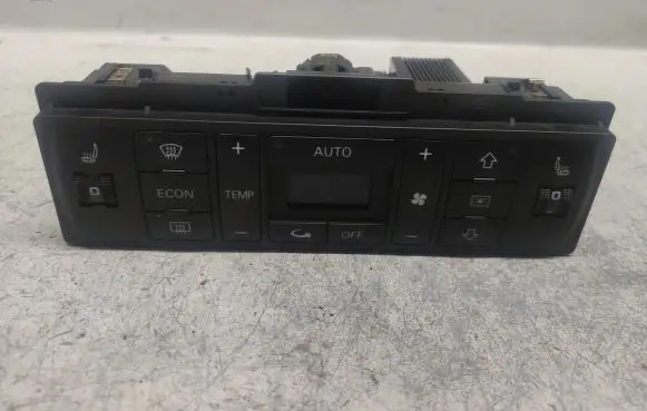 Audi A4 S4 B5 8D Climate control unit 8D0820043N