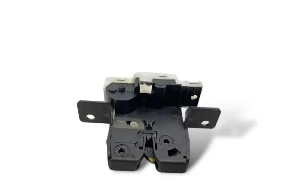 Renault Clio III Tailgate/trunk/boot lock/catch/latch 8200076240 8200076240E