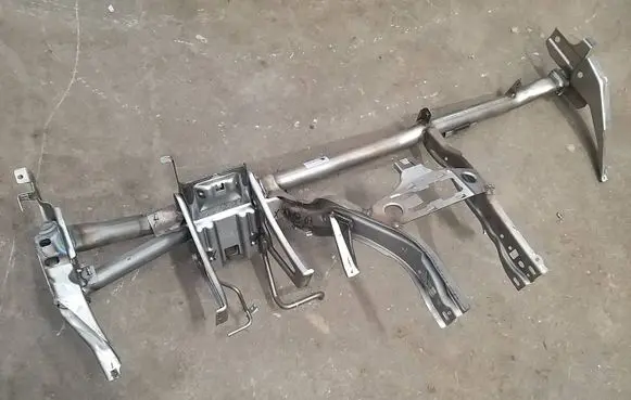 Skoda Yeti (5L) Dashboard cross member/frame bar 5L1857017B
