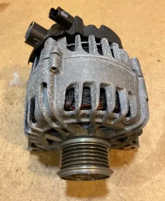 Peugeot 308 Generator/alternator 9835688980 223035063 2740557F