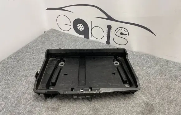 Battery tray