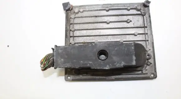Ford Fiesta Engine control unit/module 6S6112A650FC