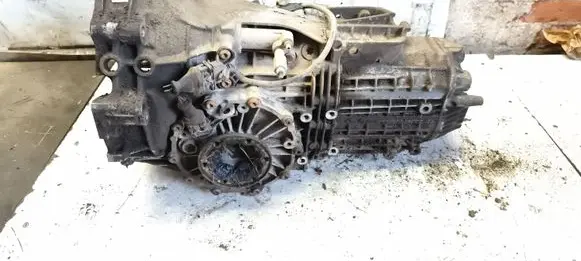 Audi A4 S4 B5 8D Manual 5 speed gearbox 012301
