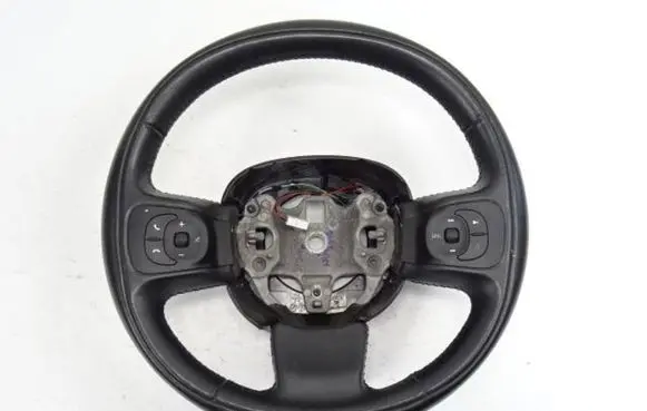 Fiat 500L Steering wheel