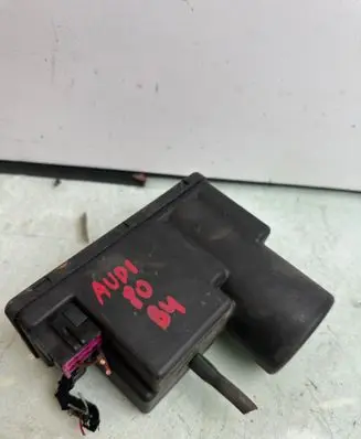 Audi 80 90 S2 B4 Central locking vacuum pump 4A0862257A