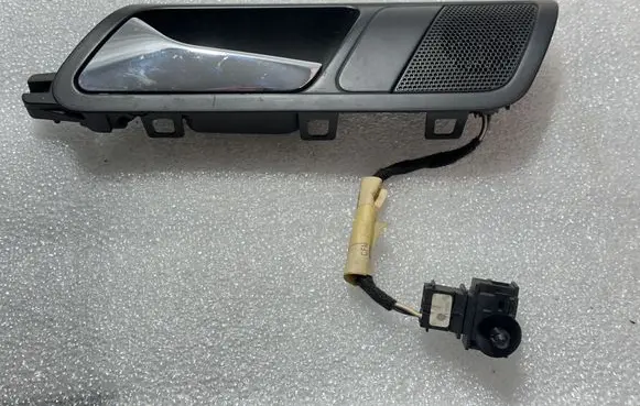Volkswagen PASSAT B6 Rear door interior handle 3C4839113