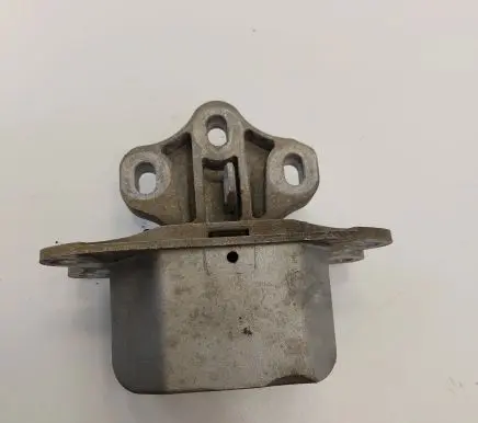Mini One - Cooper F56 F55 Engine mount bracket 6853445