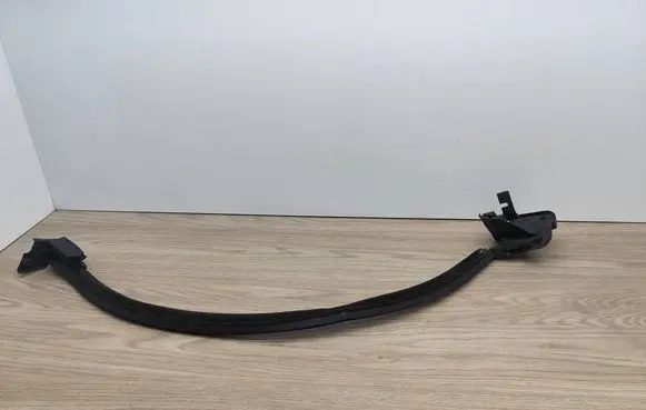 Volvo C70 Rubber seal front coupe door window 31256639 DA03053 P154202700