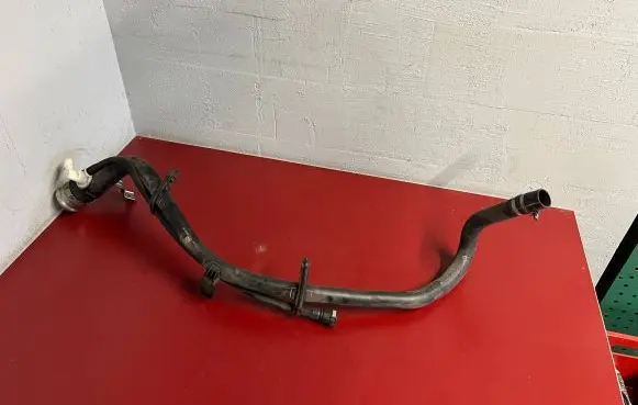 BMW X7 G07 Fuel tank filler neck pipe 7439931 16117439931 R27439931