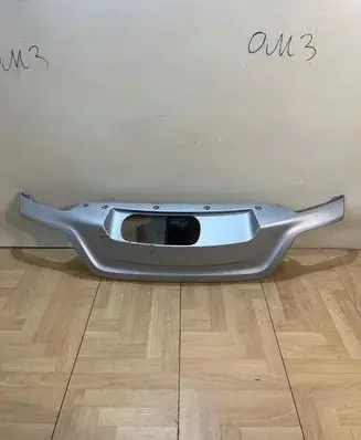 Tailgate/trunk spoiler