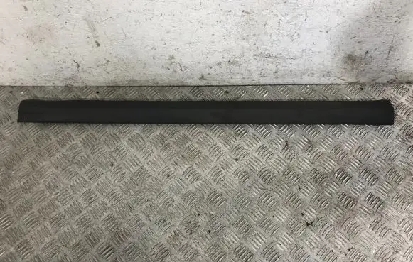 Front sill trim cover