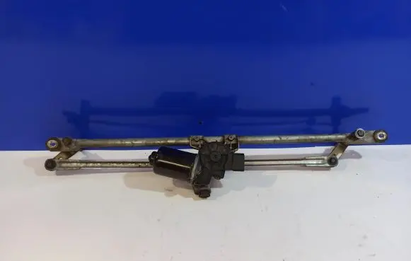 Land Rover Range Rover Sport L320 Front wiper linkage and motor DLB000131