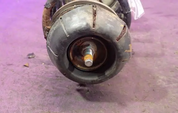 Chevrolet Lacetti Front shock absorber with coil spring