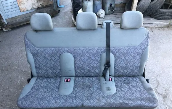 Opel Vivaro Rear seat