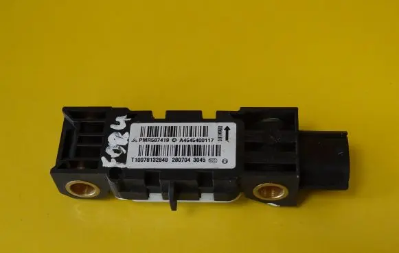 Mitsubishi Colt Airbag deployment crash/impact sensor PMR587419