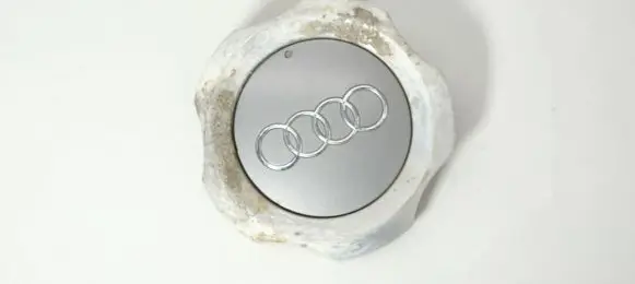 Audi A6 Allroad C5 Original wheel cap 4Z7601165A