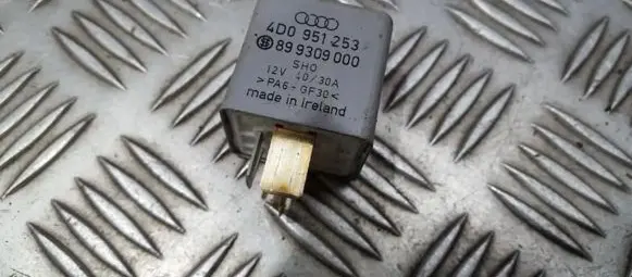 Audi A4 S4 B5 8D Other relay 4d0951253 899309000