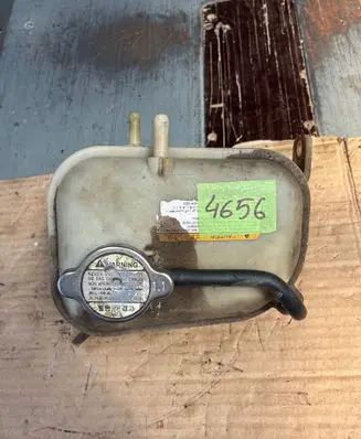 Hyundai i30 Coolant expansion tank/reservoir 