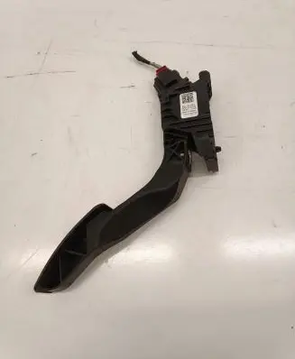 Volkswagen Golf VII Accelerator throttle pedal 5Q2723503D