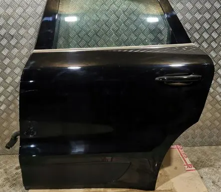 Porsche Macan (95B) Rear door D329