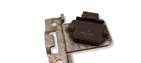 Opel Vectra A Ignition amplifier control unit 90243618