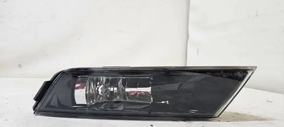 Skoda Superb B8 (3V) Front fog light 3V0941700A
