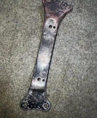 BMW 5 E34 Gear shift cable bracket 1139036
