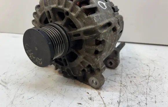 Seat Alhambra (Mk2) Generator/alternator 03L903024L 2617865F 116017975