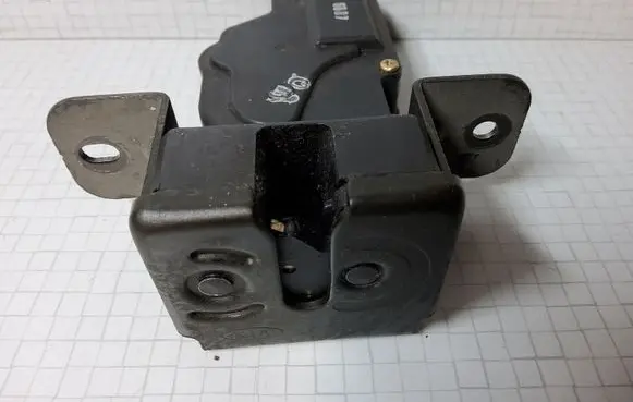 KIA Sorento Loading door lock 6BAL