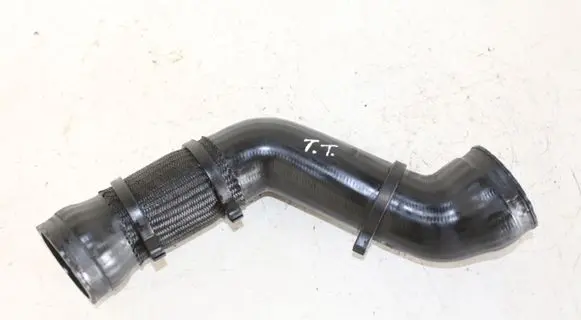 Audi TT Mk1 Intercooler hose/pipe 06A145708B