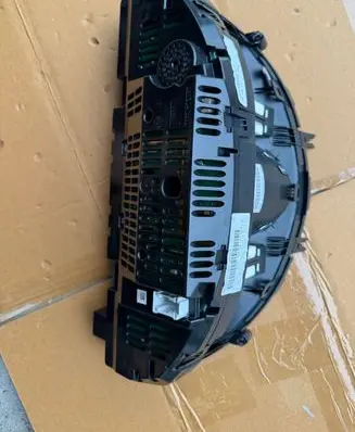 Mercedes-Benz E W212 Speedometer (instrument cluster) A2C33062000 2049021203 A2129004313
