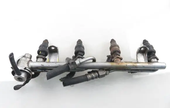 Audi A4 S4 B5 8D Fuel main line pipe 058133681 058133551A