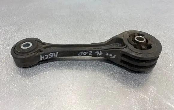 Subaru Forester SJ Gearbox mount 1F6C0402