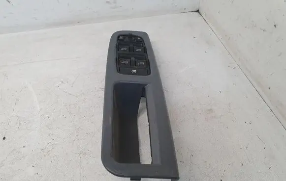 Volvo XC90 Electric window control switch 8679473