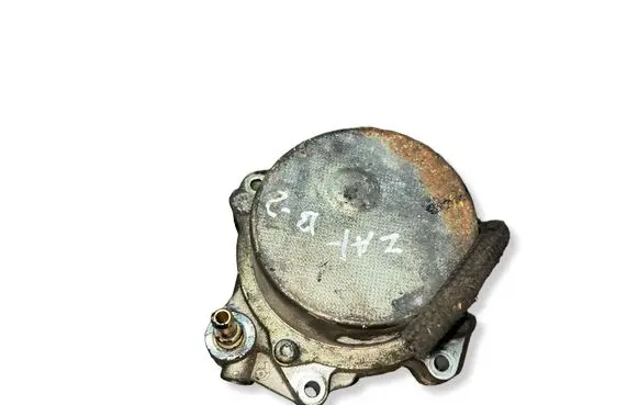 Opel Zafira B Vacuum pump 