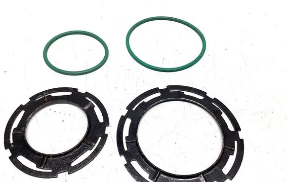 Volvo S60 In tank fuel pump screw locking ring/nut 41010B 11110B