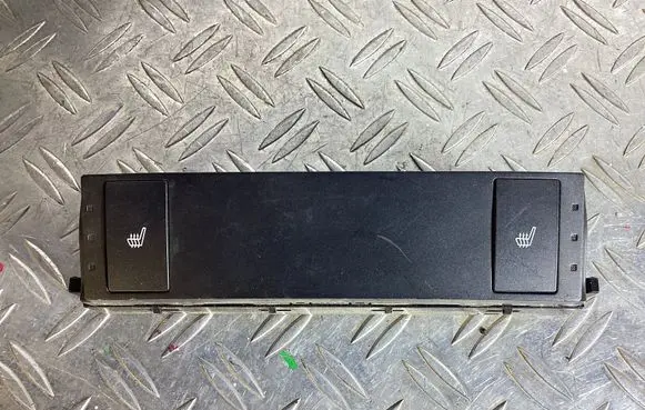 Lexus IS III XE30 Seat heating switch 8475224010