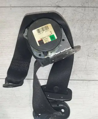 Mitsubishi Colt Rear seatbelt 602441100B 070531