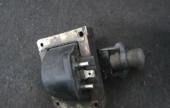 Renault 19 High voltage ignition coil
