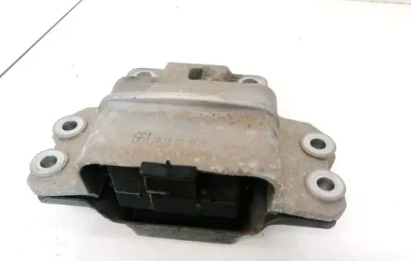 Audi A3 S3 8P Engine mount bracket 1K0199555