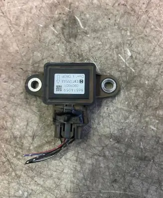Mitsubishi L200 Acceleration sensor 8651A059