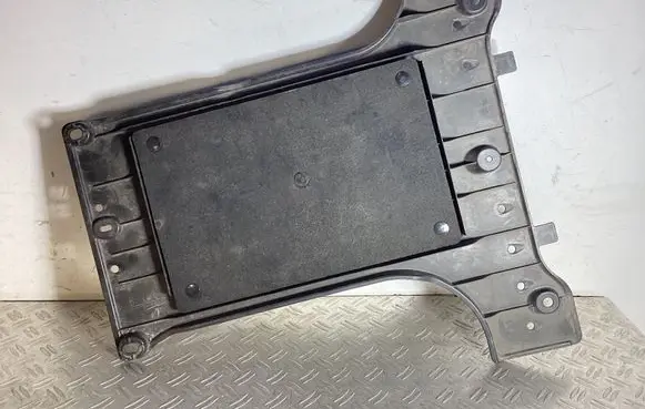 Lexus LS 460 - 600H Gearbox bottom protection 5816750020