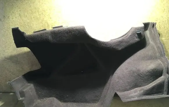 Mercedes-Benz E W124 Tailgate/trunk side cover trim 