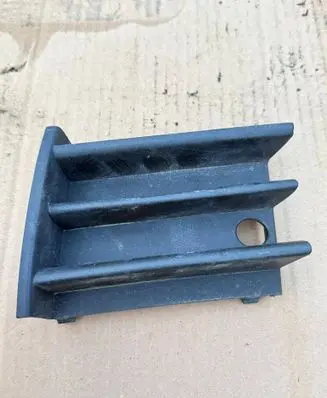 Skoda Octavia Mk2 (1Z) Front bumper lower grill 1Z083665